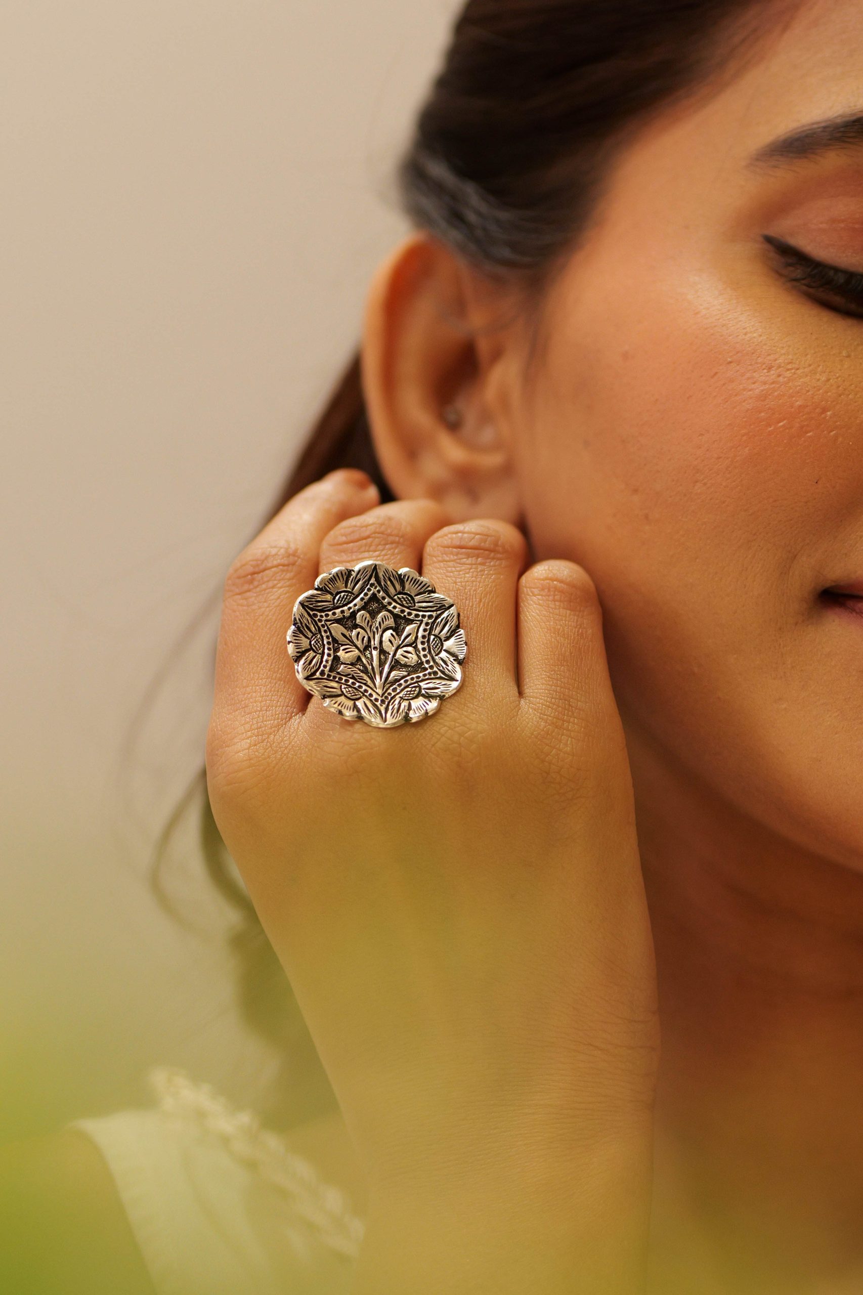 Anokhi Floral Chitai Statement Ring - Image 3