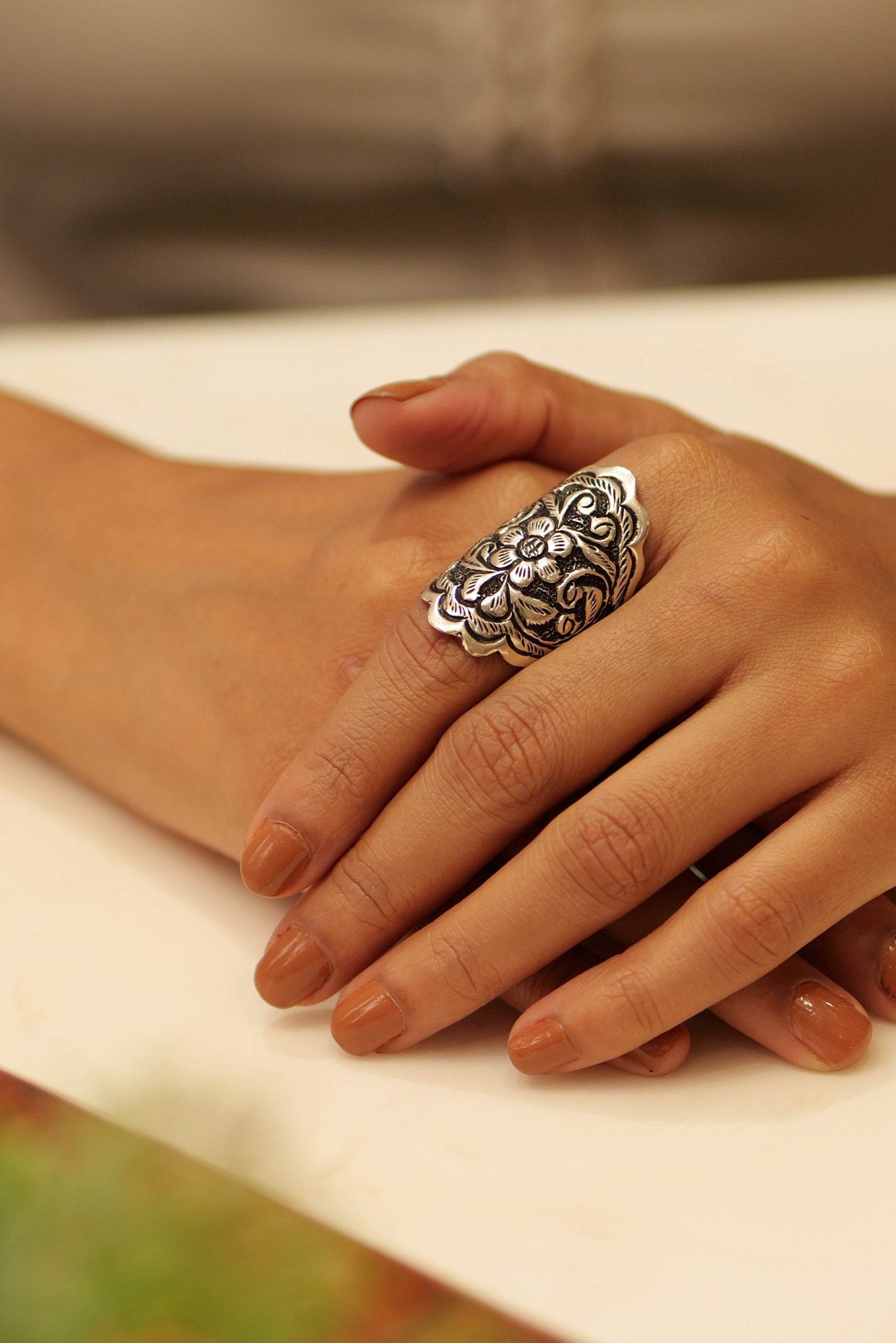 Anokhi Floral Engraved Band Ring - Image 6