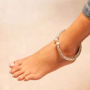 Anaya Spiral Twist Ankle Kada
