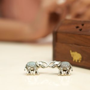 Aadhya Haathi Carved Stud Earring