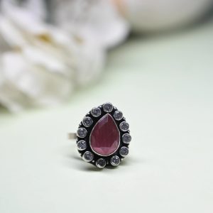 Classic Pink Vintage Teardrop Ring