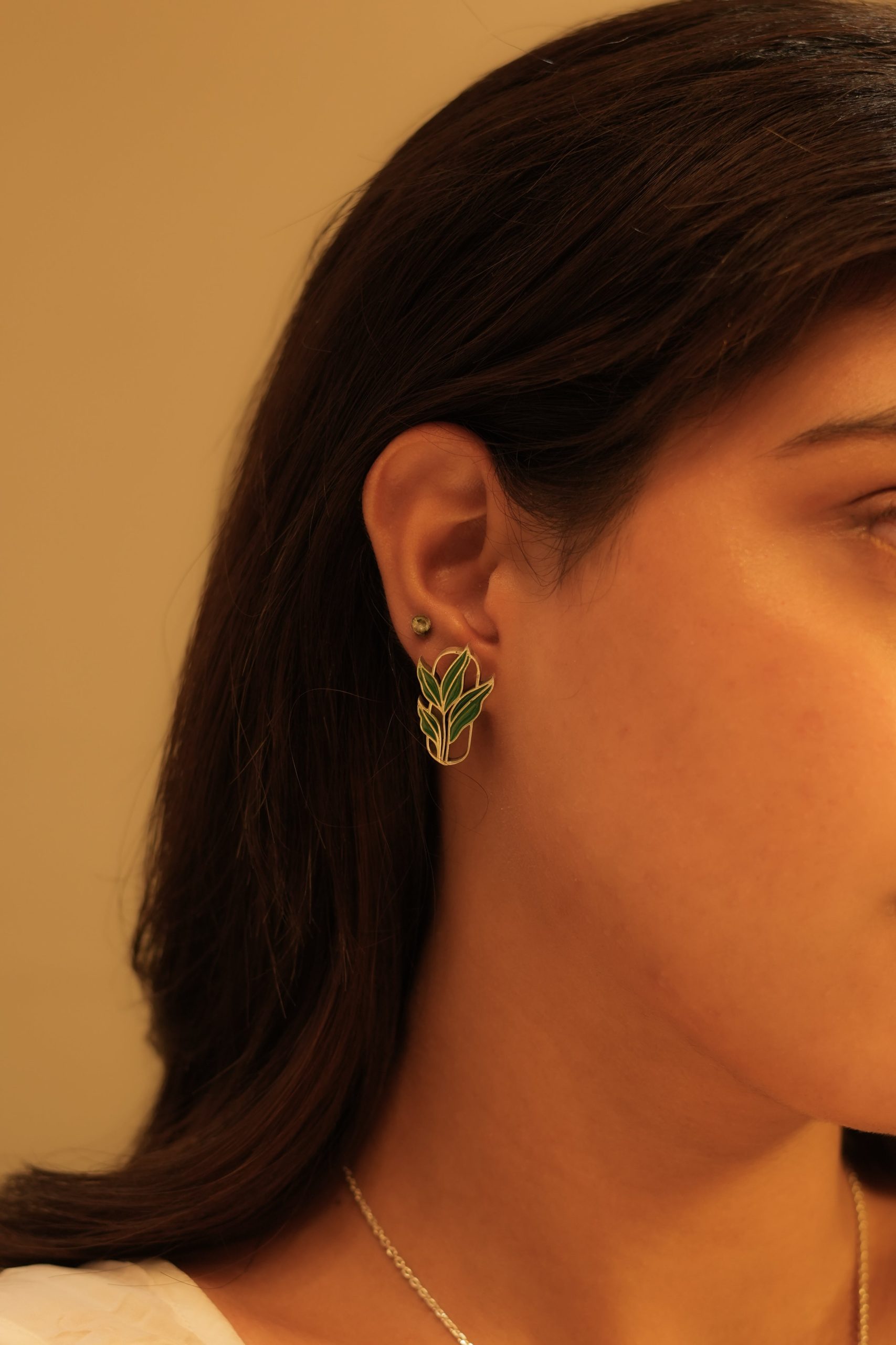 Aadhya Leaf Enamel Earring - Image 3