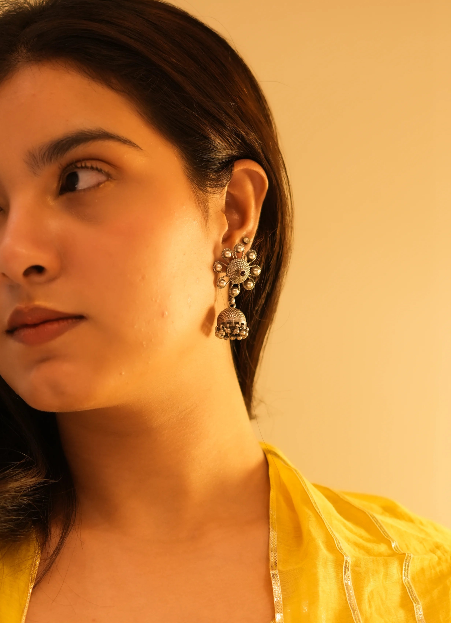 Anokhi Textured Floral Jhumka